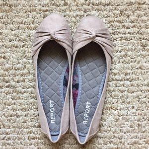 Report  Mariann Ballet Style Slip Ons